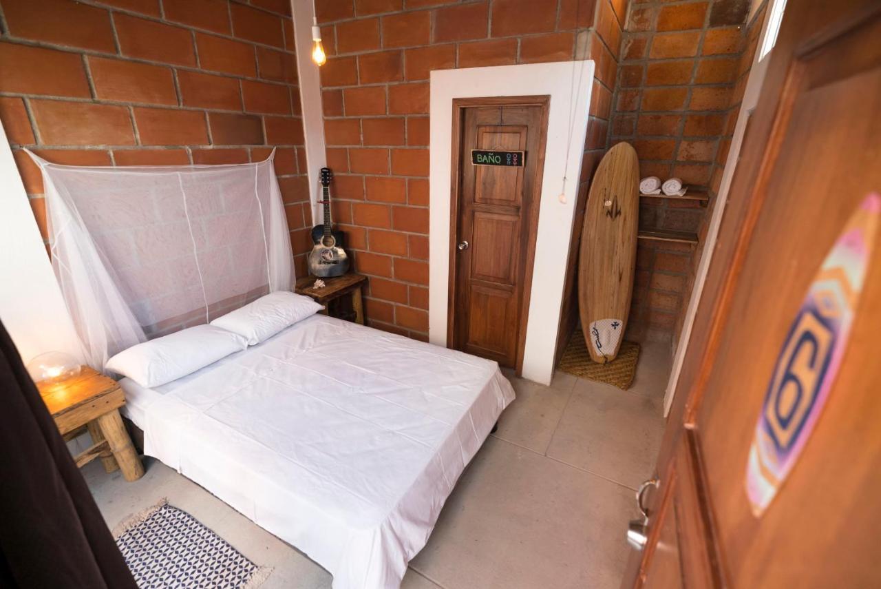 Free Spirit Ecuador, Puerto Engabao Hotel Exterior photo