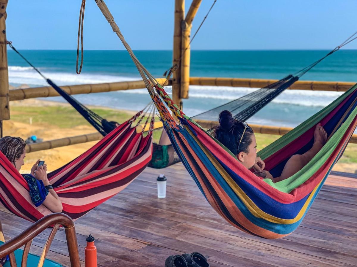 Free Spirit Ecuador, Puerto Engabao Hotel Exterior photo
