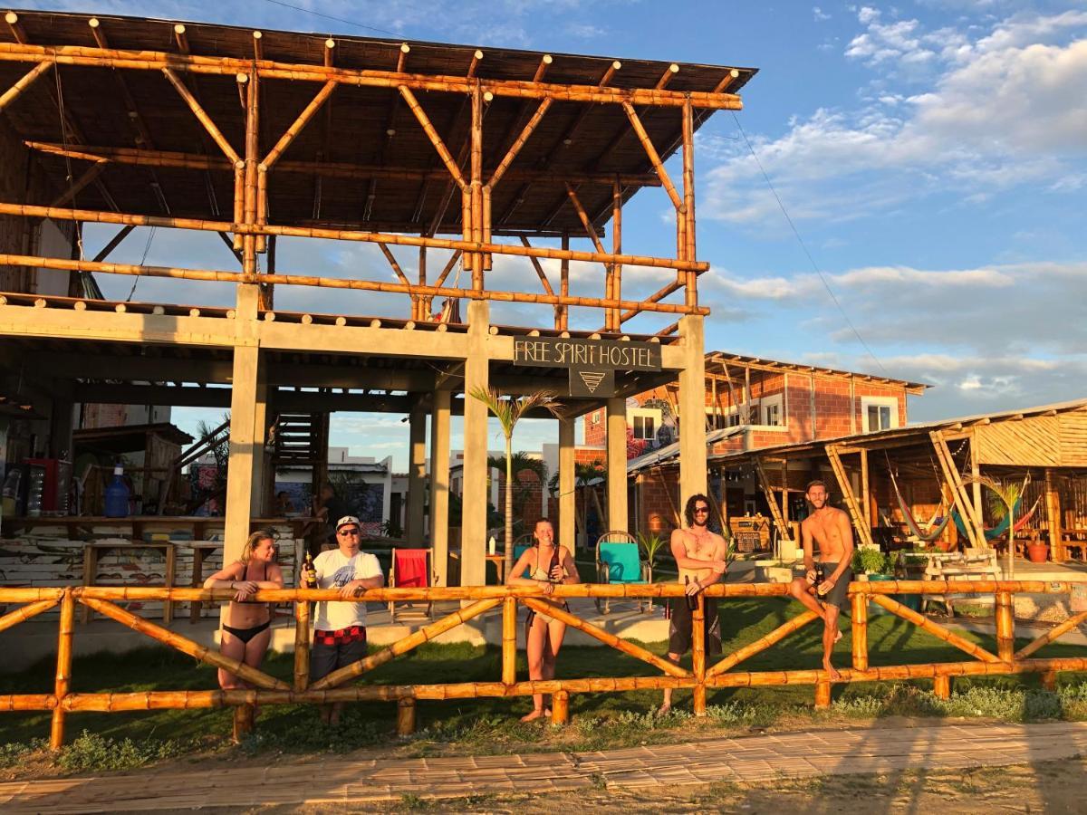 Free Spirit Ecuador, Puerto Engabao Hotel Exterior photo