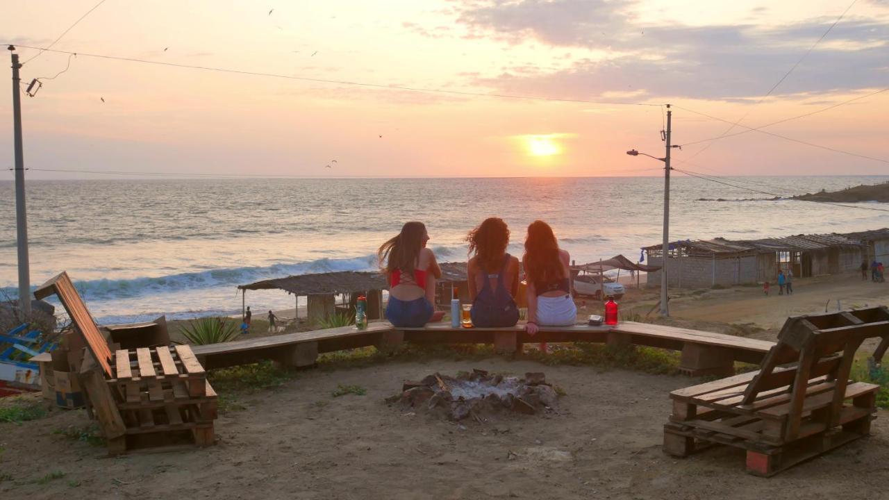 Free Spirit Ecuador, Puerto Engabao Hotel Exterior photo