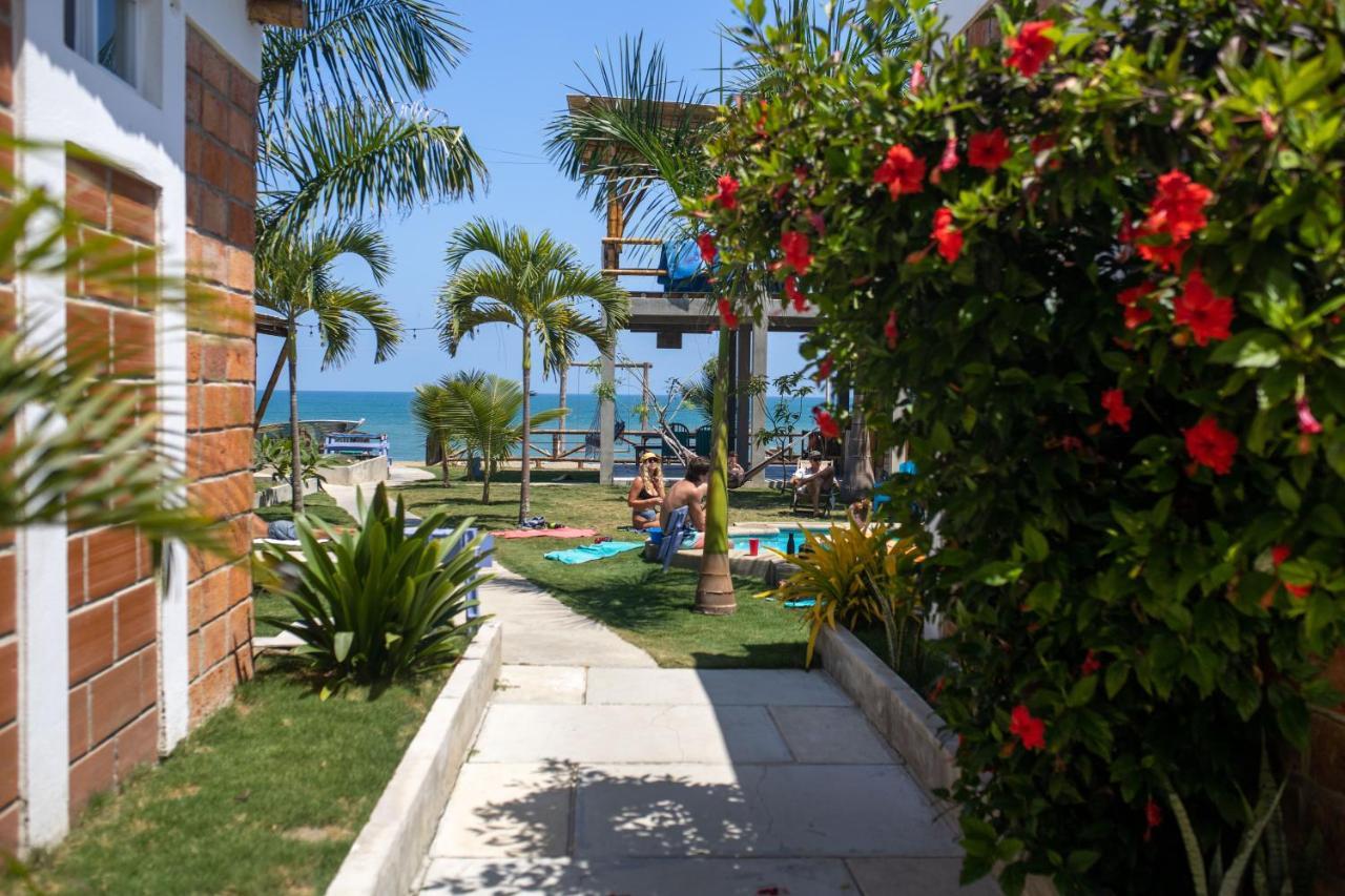 Free Spirit Ecuador, Puerto Engabao Hotel Exterior photo